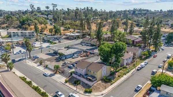 $2,500 | 1280 West Main Street, El Cajon, CA 92020