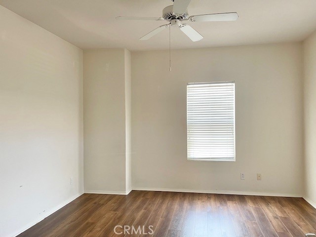 45360 Vista Verde Temecula, CA 92592 - Photo 14 of 23 an empty room with wooden floor closet and windows