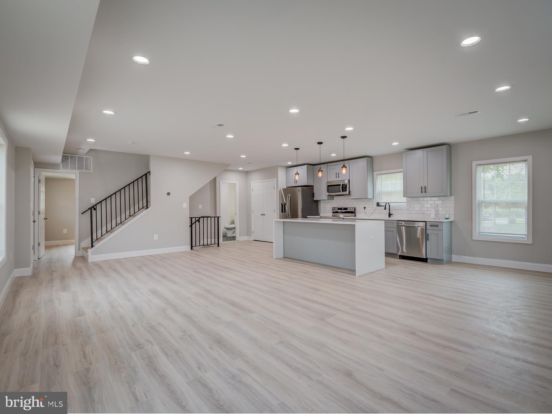 1412 Brooke Road Capitol Heights, MD 20743 - Photo 4 of 44 Gallery Image 4