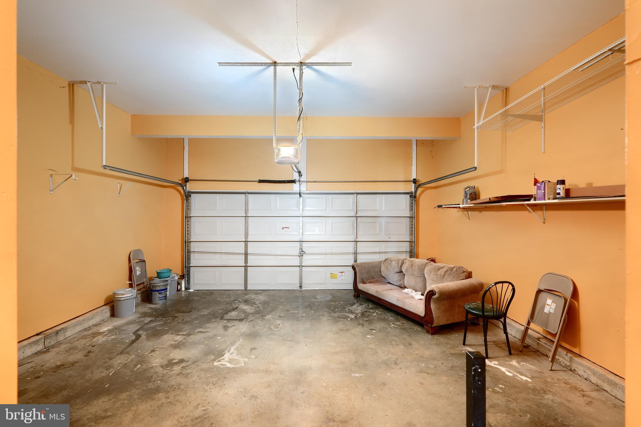 724 Tinker Road Middle River, MD 21220 - Photo 23 of 68 a view of a livingroom with furniture