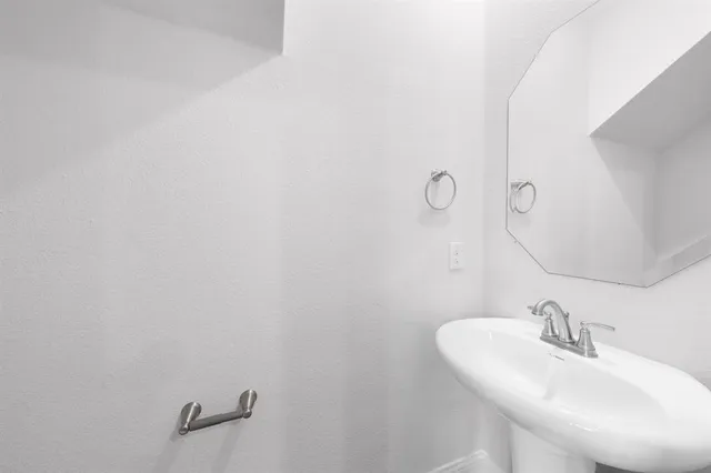 $2,050 | 6612 Pattison Lane, Greenville, TX 75402