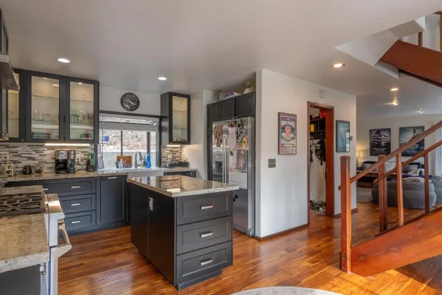 $1,295,000 | 13330 Middle Canyon Road, Carmel Valley, CA 93924