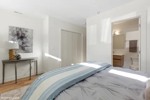 $450,000 | 718-720 West 17th Street, Unit 1E, Chicago, IL 60616