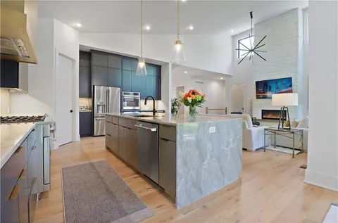 $1,195,000 | 7444 Cherokee Drive, Prairie Village, KS 66208