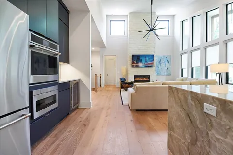 $1,195,000 | 7444 Cherokee Drive, Prairie Village, KS 66208