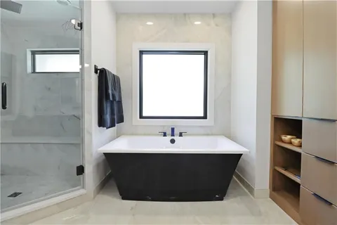 $1,195,000 | 7444 Cherokee Drive, Prairie Village, KS 66208