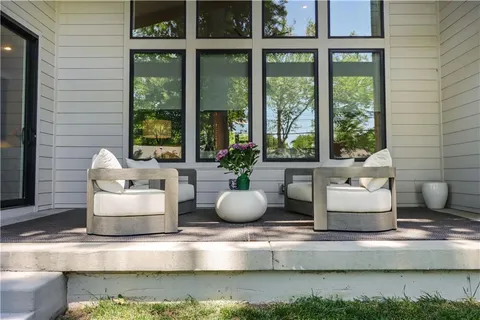 $1,195,000 | 7444 Cherokee Drive, Prairie Village, KS 66208