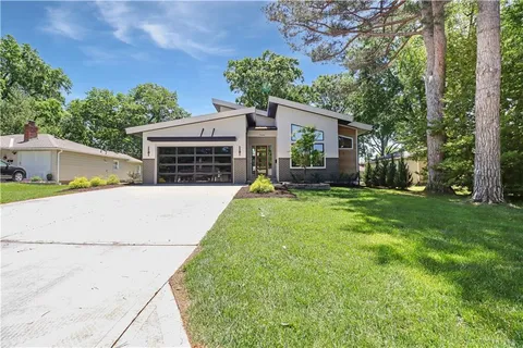 $1,195,000 | 7444 Cherokee Drive, Prairie Village, KS 66208