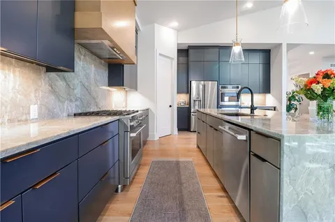 $1,195,000 | 7444 Cherokee Drive, Prairie Village, KS 66208