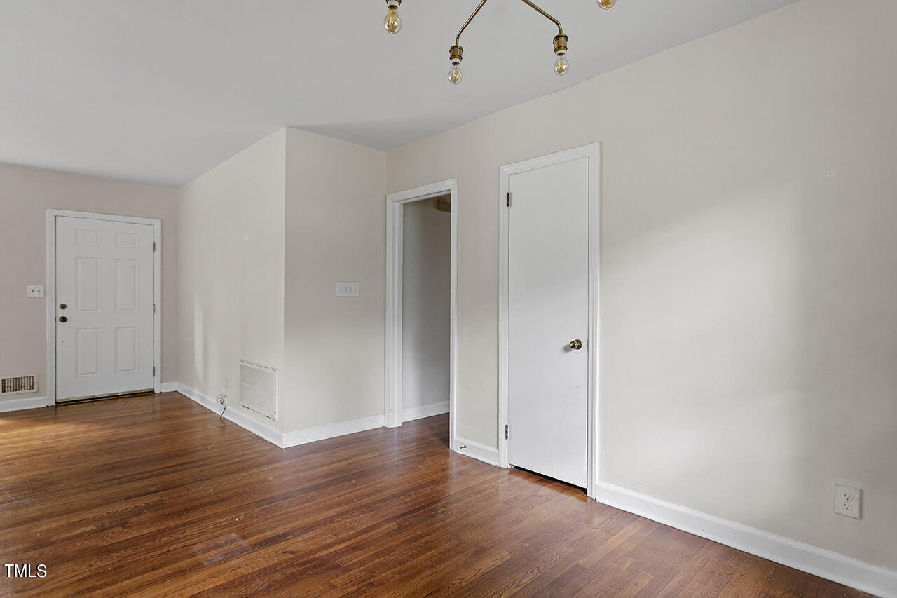 5012 Wickham Road Raleigh, NC 27606 - Photo 21 of 32 5012 Wickham Road_21
