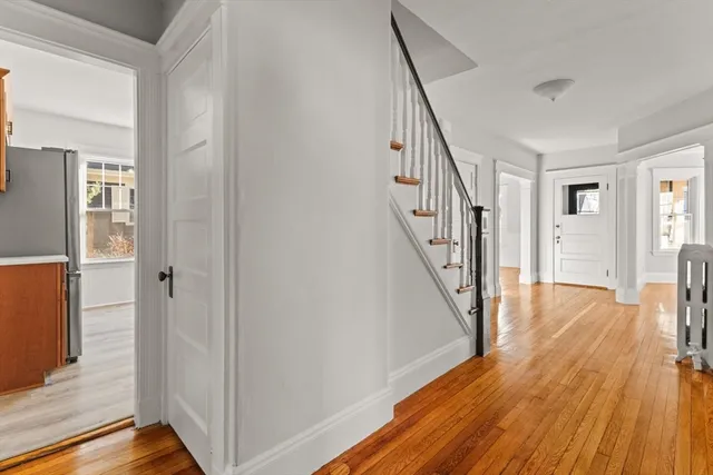 $3,900 | 22 Lewis Street, Unit 1, Newton, MA 02458