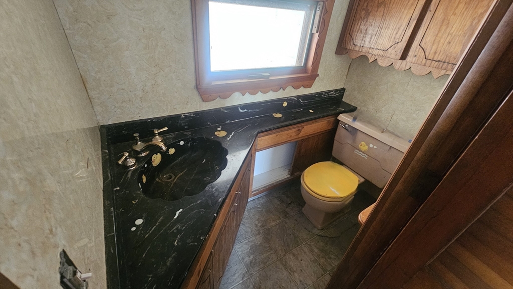 118 Wait Street Springfield, MA 01104 - Photo 13 of 29