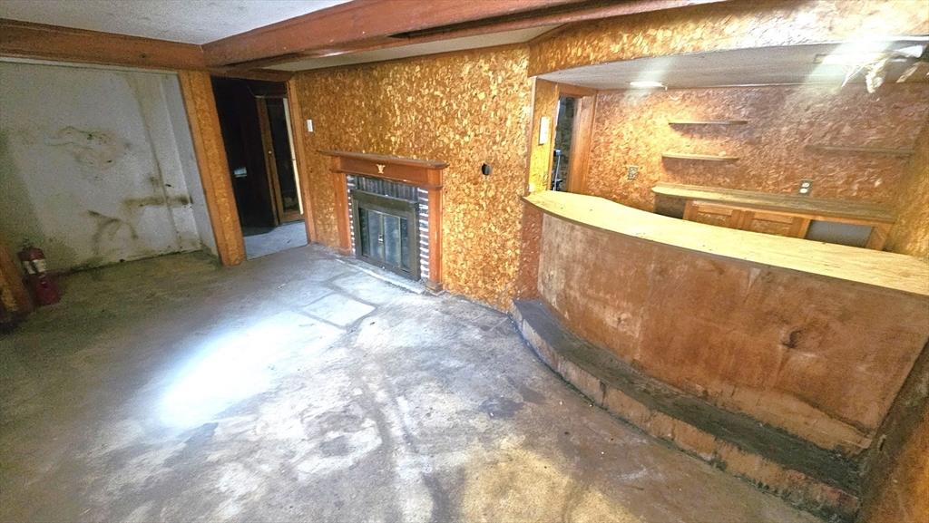 118 Wait Street Springfield, MA 01104 - Photo 28 of 29