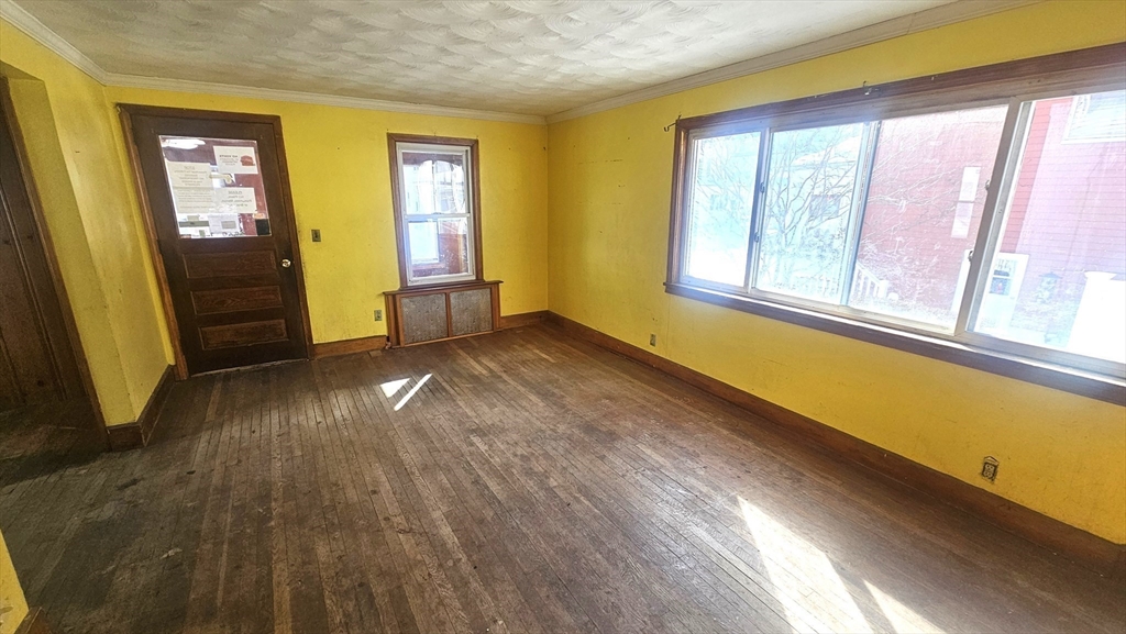 118 Wait Street Springfield, MA 01104 - Photo 9 of 29