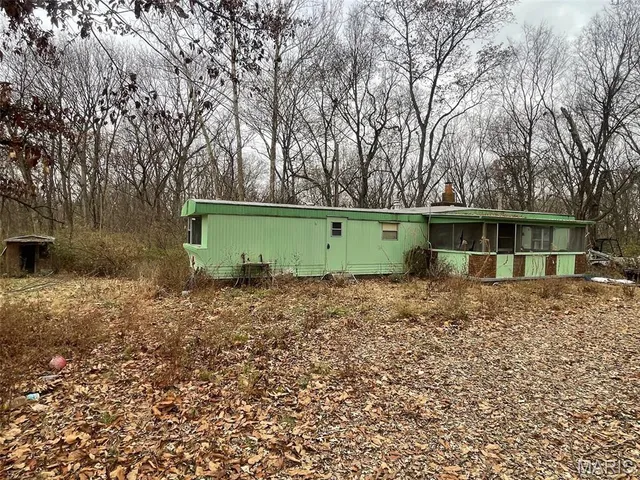 $305,000 | 13703 Timberline Road, Highland, IL 62249