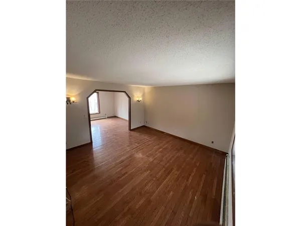 $374,900 | 939 Lois Lane, Circle Pines, MN 55014