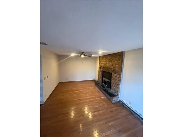$374,900 | 939 Lois Lane, Circle Pines, MN 55014