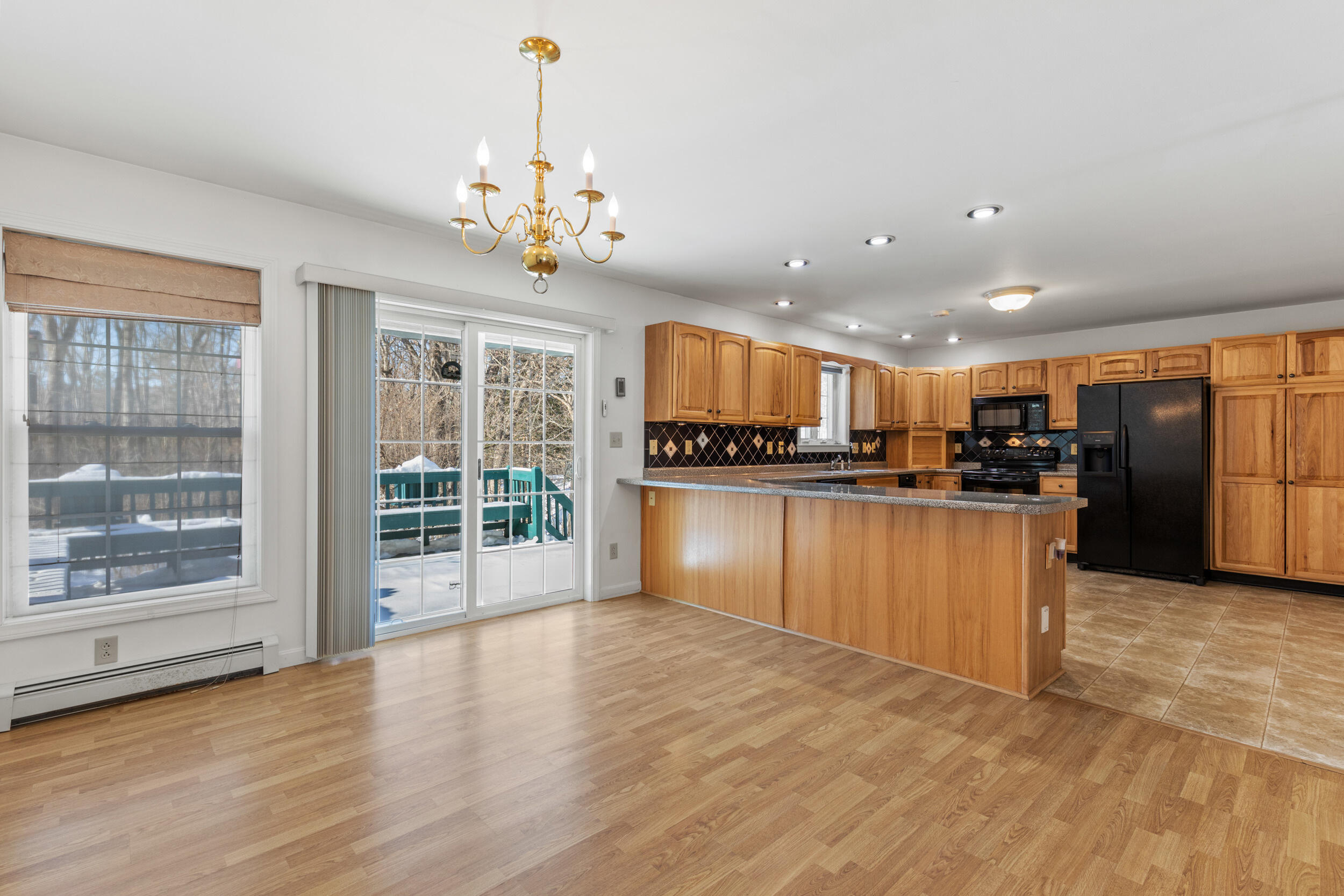 97 North Raymond Road Gray, ME 04039 - Photo 11 of 45 Dining & Kitchen