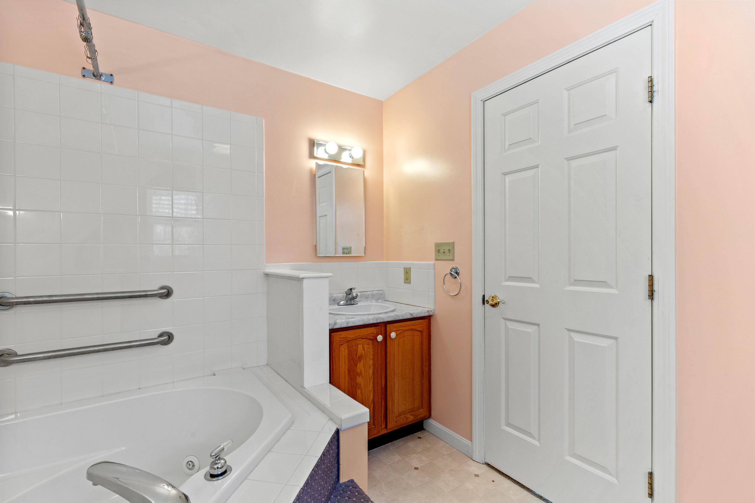 97 North Raymond Road Gray, ME 04039 - Photo 22 of 45 Primary Bathroom