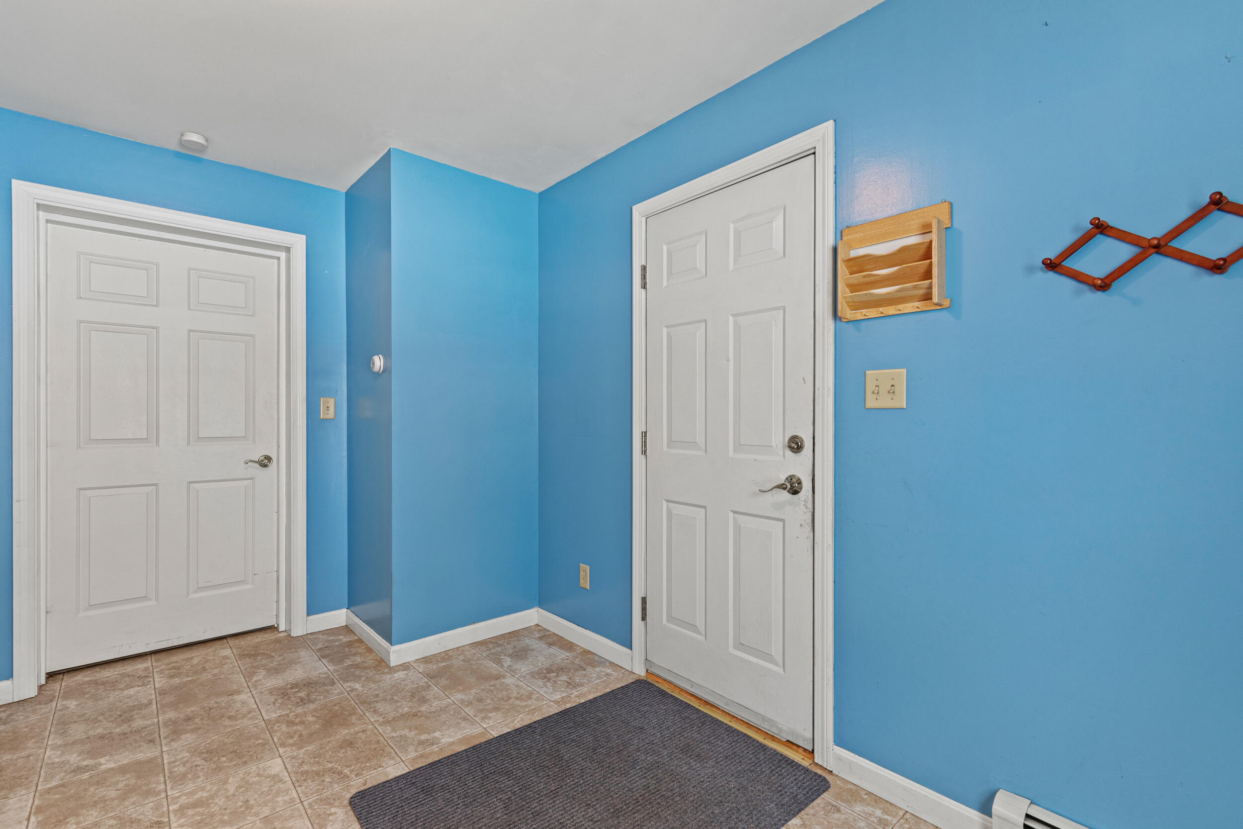 97 North Raymond Road Gray, ME 04039 - Photo 30 of 45 Entry Way