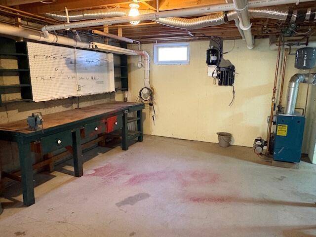 97 North Raymond Road Gray, ME 04039 - Photo 35 of 45 Work Bench