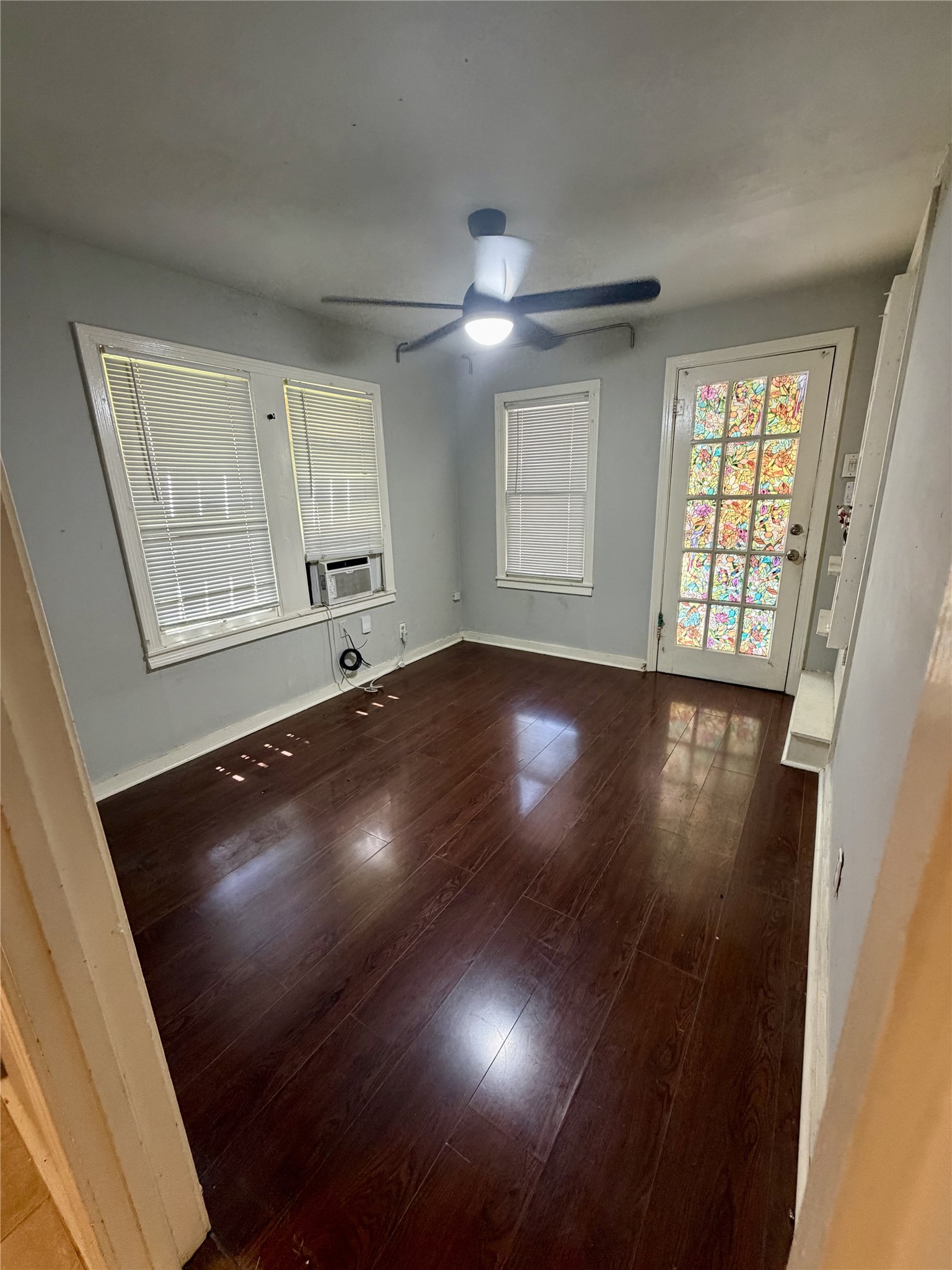 503 Canadian Street Houston, TX 77009 - Photo 3 of 5