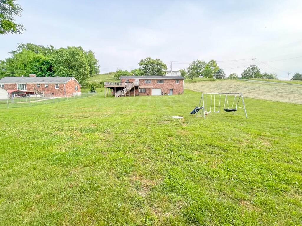 384 Big Springs Road Elizabethton, TN 37643 - Photo 5 of 17 IMG_9642