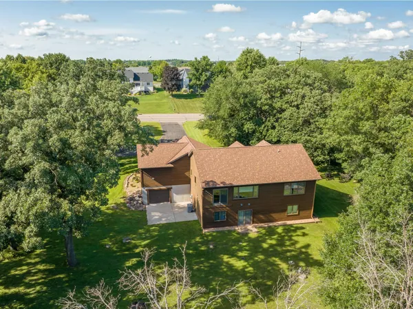$524,900 | 1408 10th Street Northeast, Sauk Rapids, MN 56379