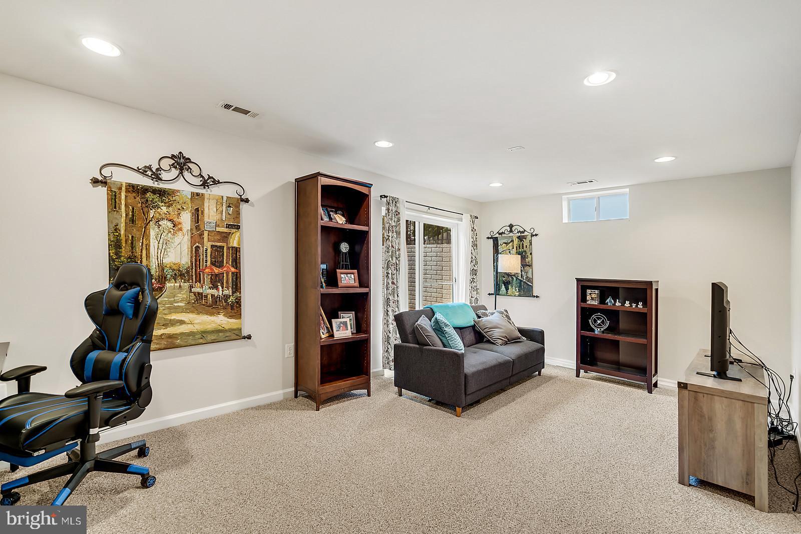 14320 Fallsmere Circle Gainesville, VA 20155 - Photo 41 of 50 Rec room