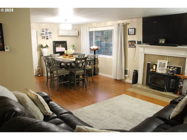 $490,000 | 332 South Tarrybrook Drive, Cornelius, OR 97113