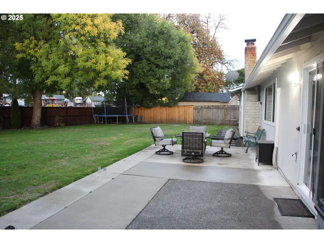 $490,000 | 332 South Tarrybrook Drive, Cornelius, OR 97113