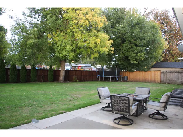 $490,000 | 332 South Tarrybrook Drive, Cornelius, OR 97113