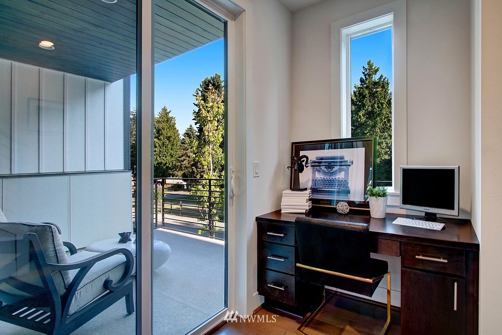 9620 Main Street, Unit 7 Bothell, WA 98011 - Photo 11 of 18