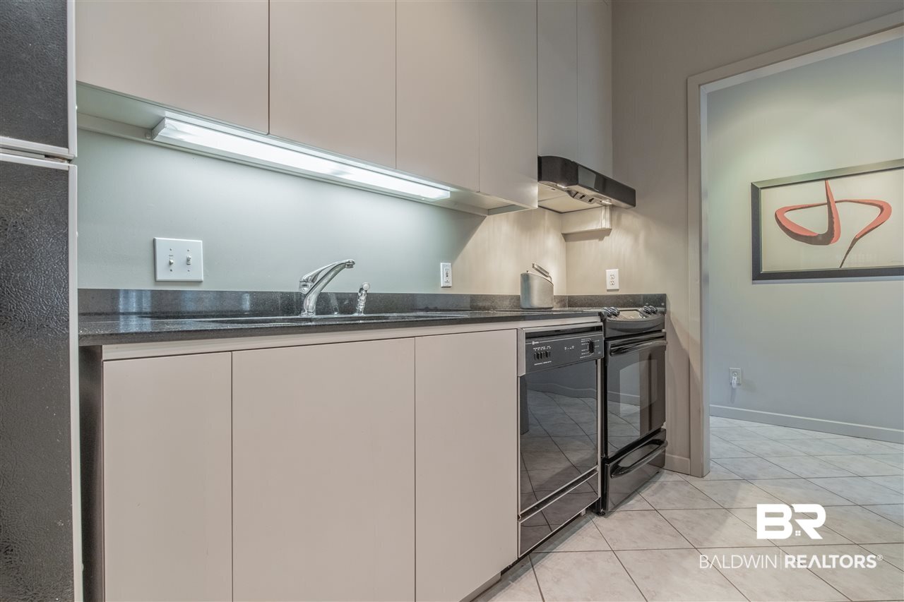 610 Van Avenue Daphne, AL 36526 - Photo 14 of 36 Kitchen