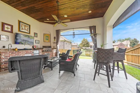 $534,000 | 203 Rue De Frejus, Broussard, LA 70518
