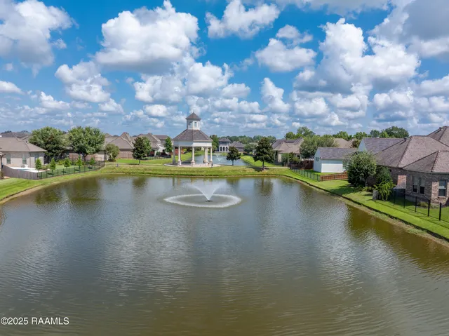 $539,000 | 203 Rue De Frejus, Broussard, LA 70518