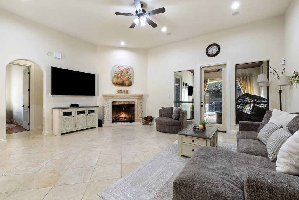 502 Hummingbird Lane, Unit 1 Austin, TX 78734 - Photo 3 of 23