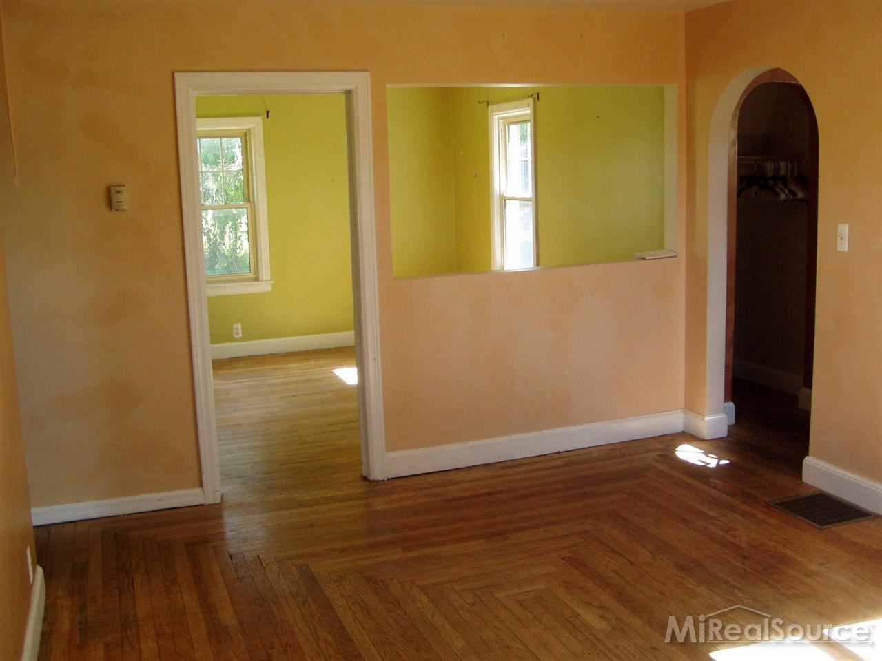 8684 Bryce Road Avoca, MI 48006 - Photo 11 of 23 31214551-10.JPG
