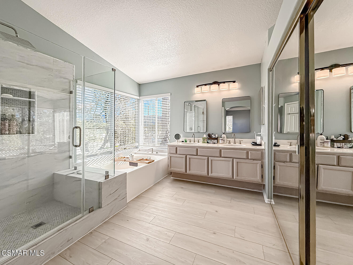 1106 Mockingbird Lane Fillmore, CA 93015 - Photo 13 of 28 Primary Bath
