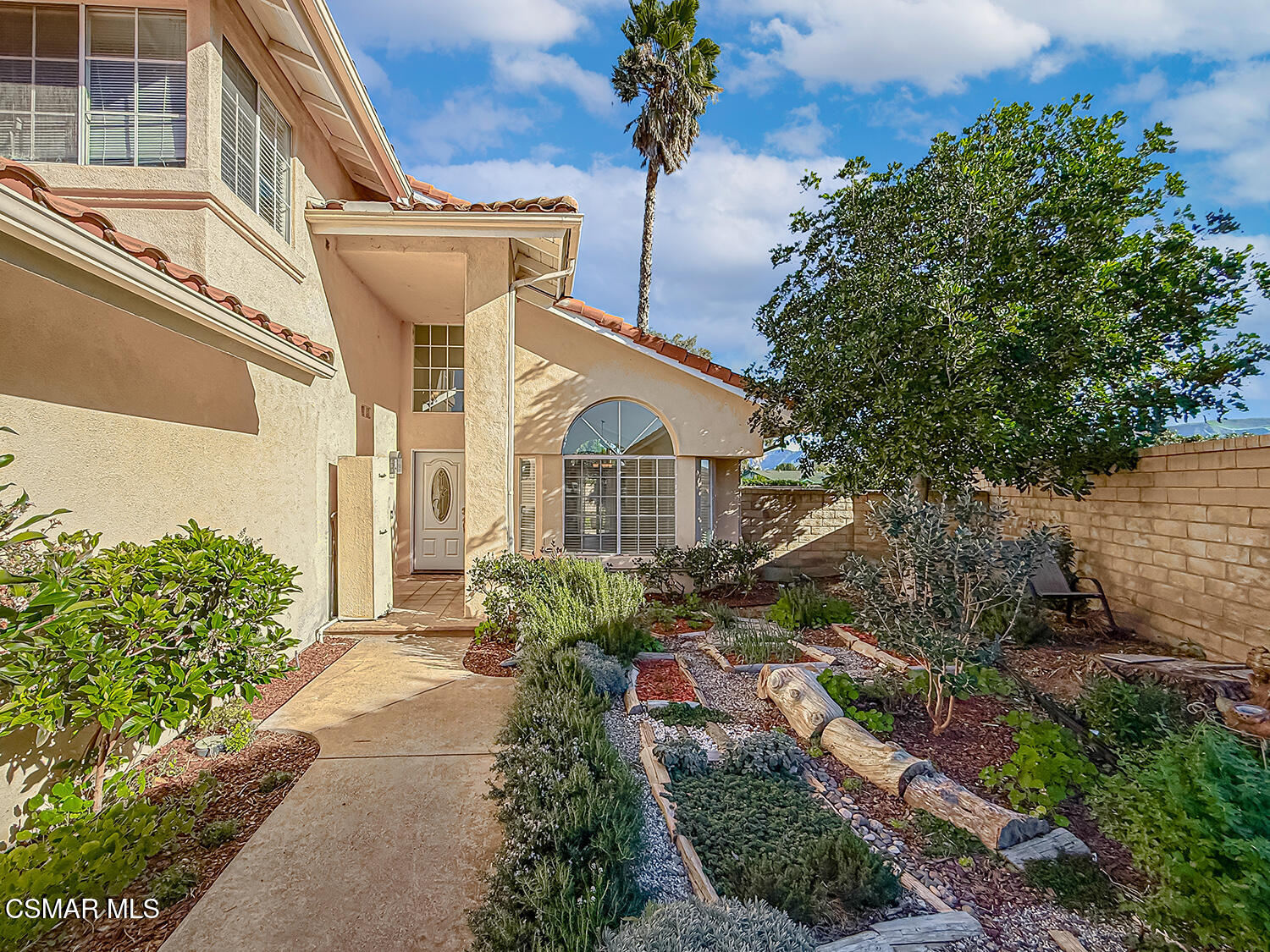 1106 Mockingbird Lane Fillmore, CA 93015 - Photo 2 of 28 Front Entry