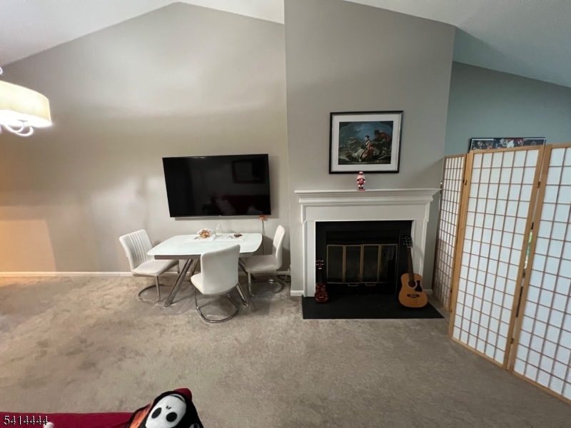 20 Smithfield Court Bernards, NJ 07920 - Photo 10 of 13