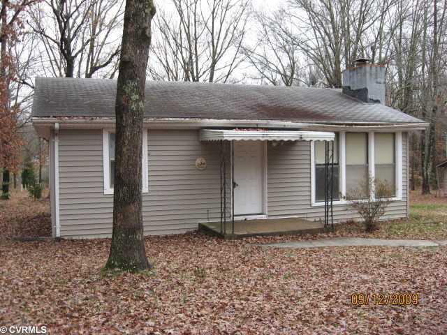 92 Pike Street Gum Spring, VA 23065 - Photo 1 of 7 Exterior Front