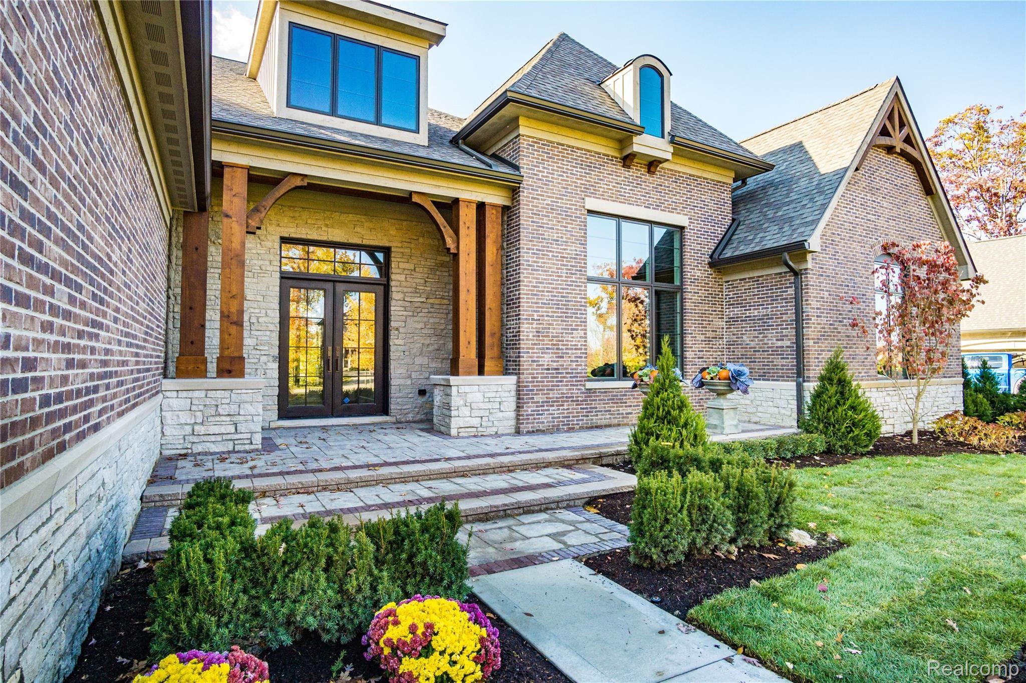 5776 Sovereign Drive Rochester, MI 48306 - Photo 3 of 28 Exteriors (2 of 10).jpg