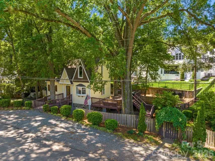 $725,000 | 1512 Ideal Way, Charlotte, NC 28203