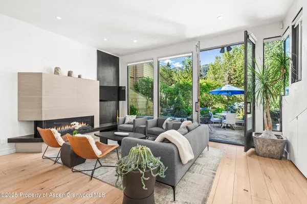 $7,650,000 | 155 Lone Pine Road, Unit RIVER BLUFF 2, Aspen, CO 81611