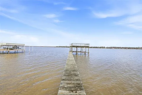 $495,000 | 7000 Briar Road, Azle, TX 76020