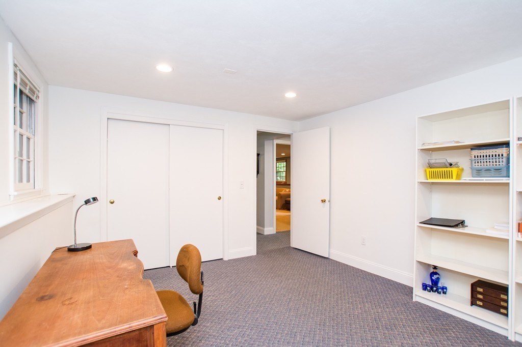 5 Longmeadow Road Medfield, MA 02052 - Photo 16 of 21