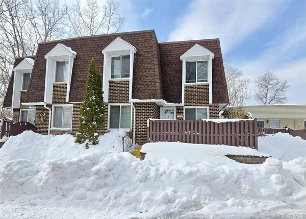 $418,000 | 107 Glen Hollow Drive, Port Jefferson Station, NY 11776