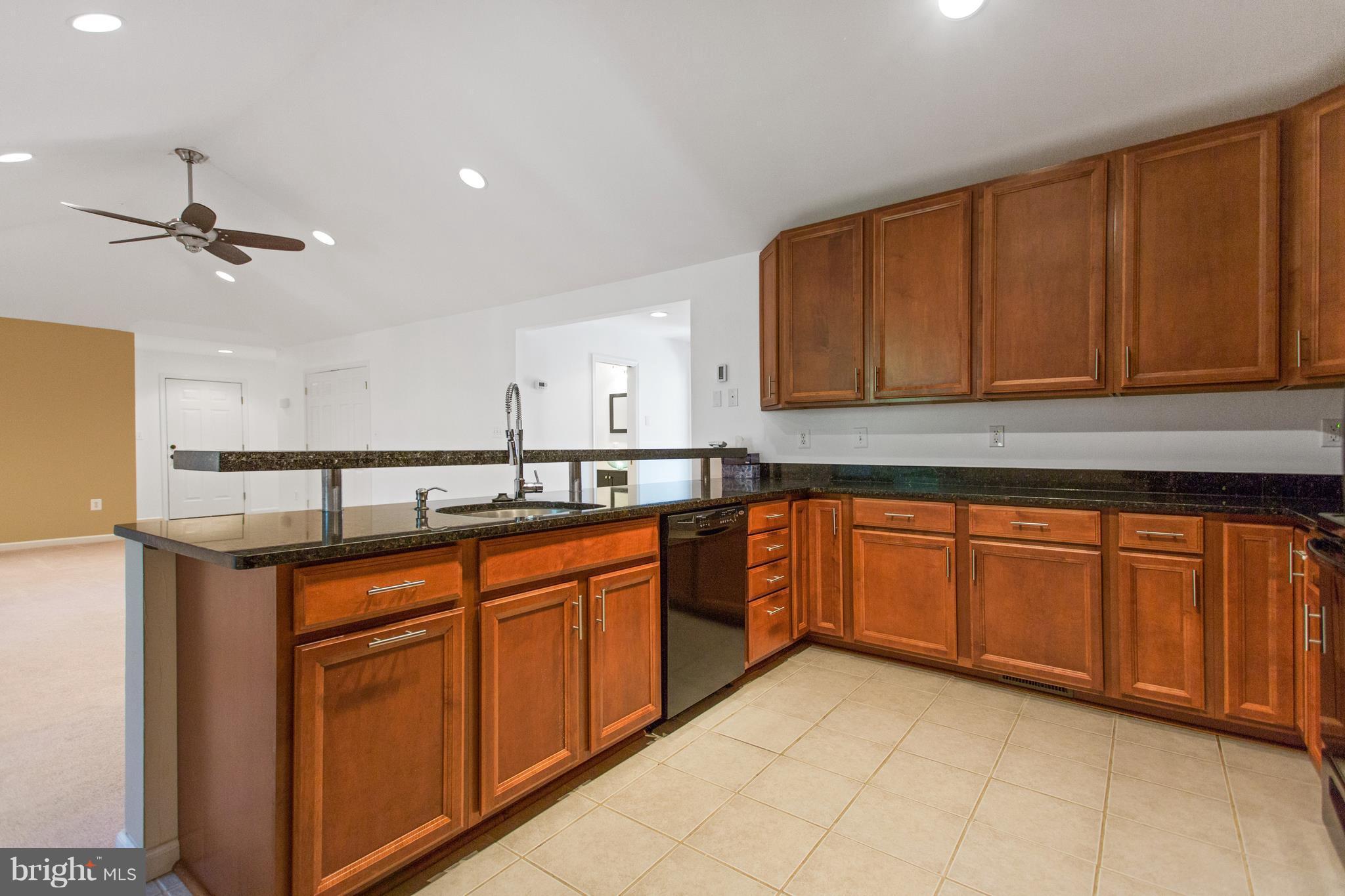 41433 Red Hill Road Leesburg, VA 20175 - Photo 19 of 29 Kitchen