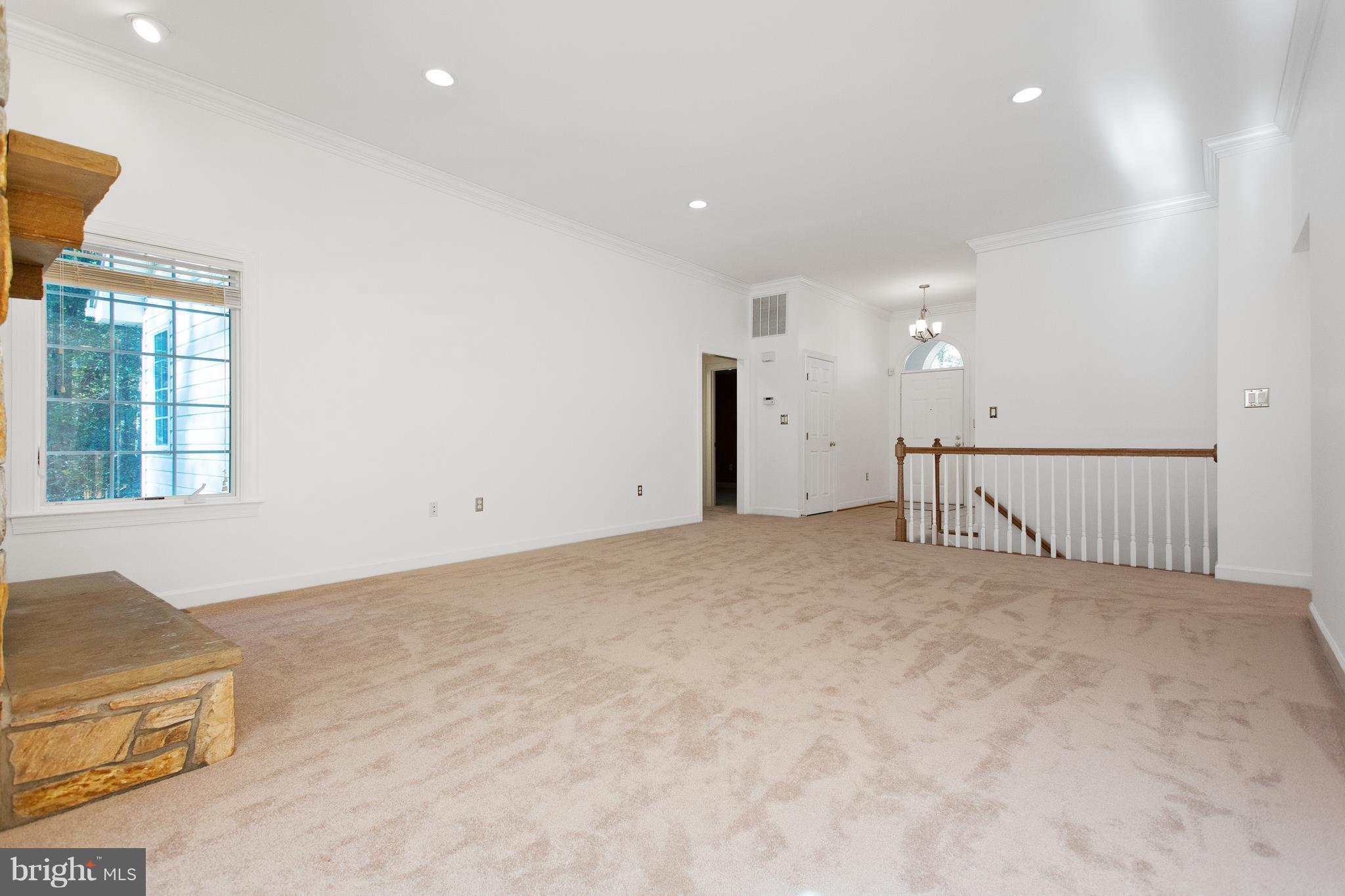 41433 Red Hill Road Leesburg, VA 20175 - Photo 7 of 29 Living Room